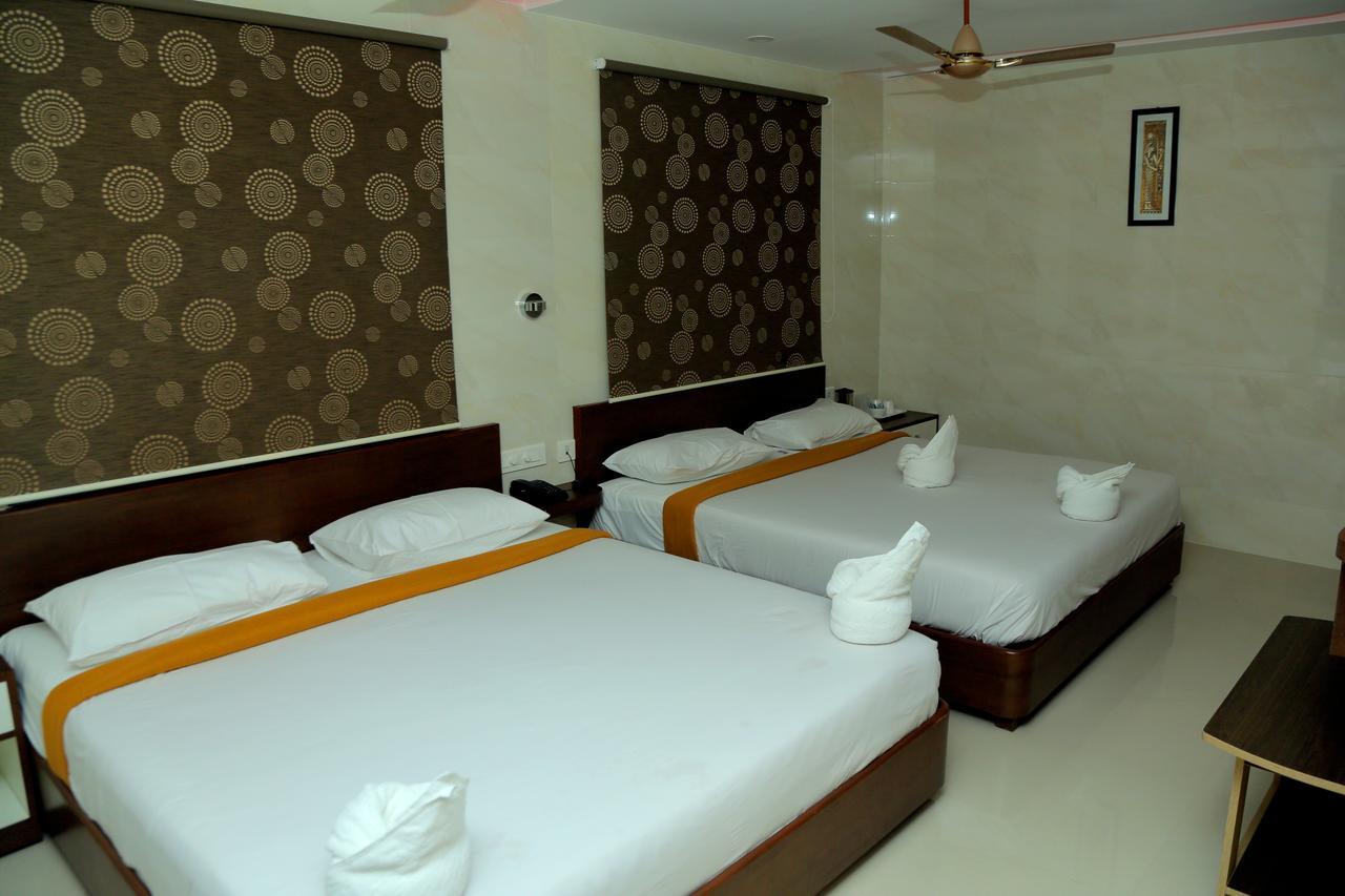 Готель Sri Maharaja Residency Tiruchirappalli Екстер'єр фото